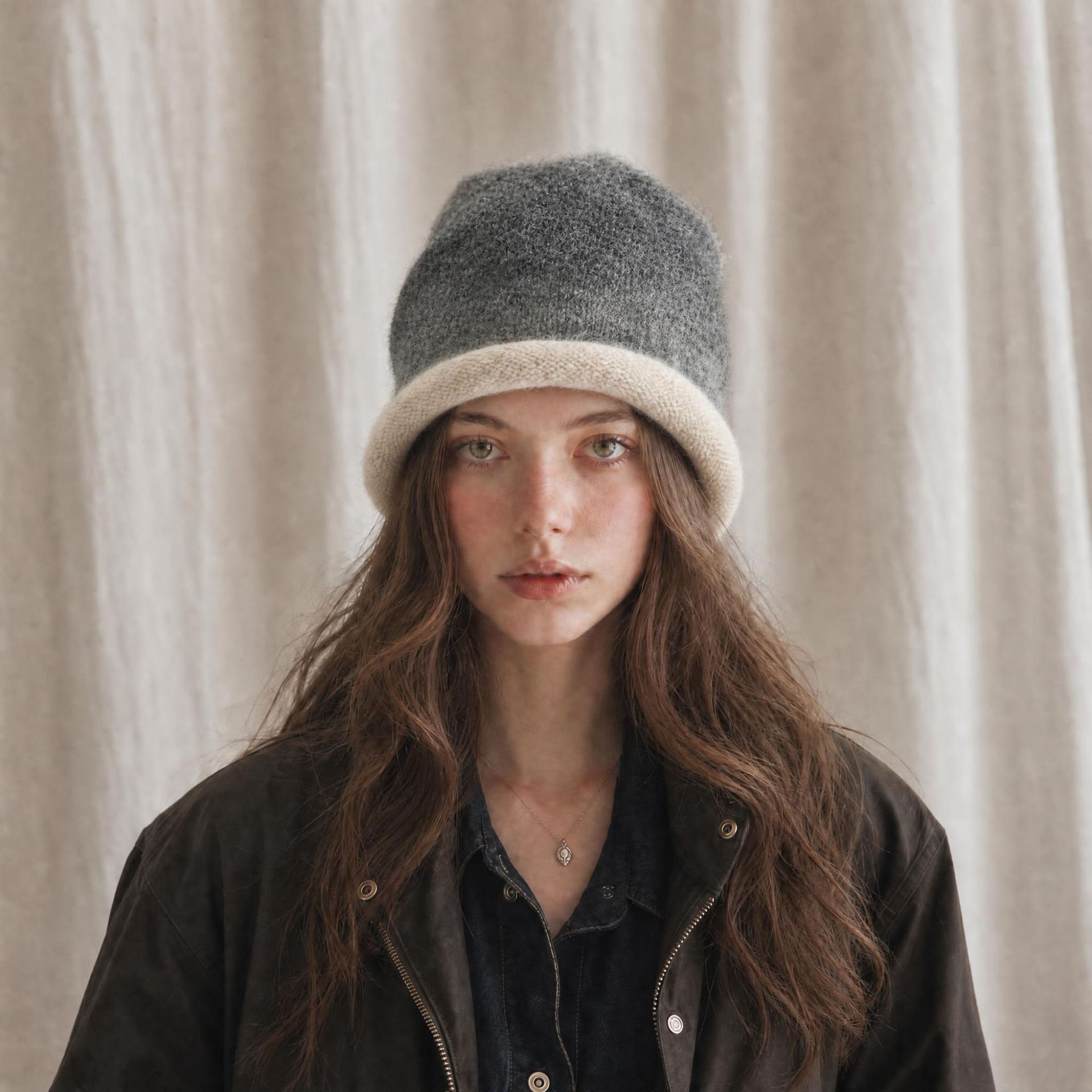 Damska czapka beanie z dzianin – Beanie Cuffed Knit recenzja i cena